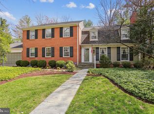 8105 Coach St, Rockville, MD 20854
