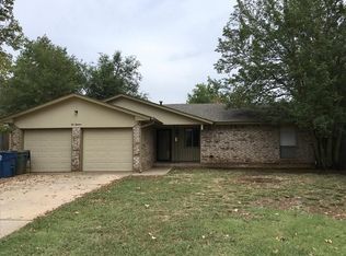 1013 Mercury Cir, Edmond, OK 73003