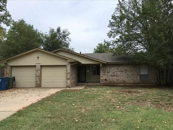 1013 Mercury Cir, Edmond, OK 73003