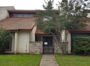 813 W Rochelle Rd, Irving, TX 75062