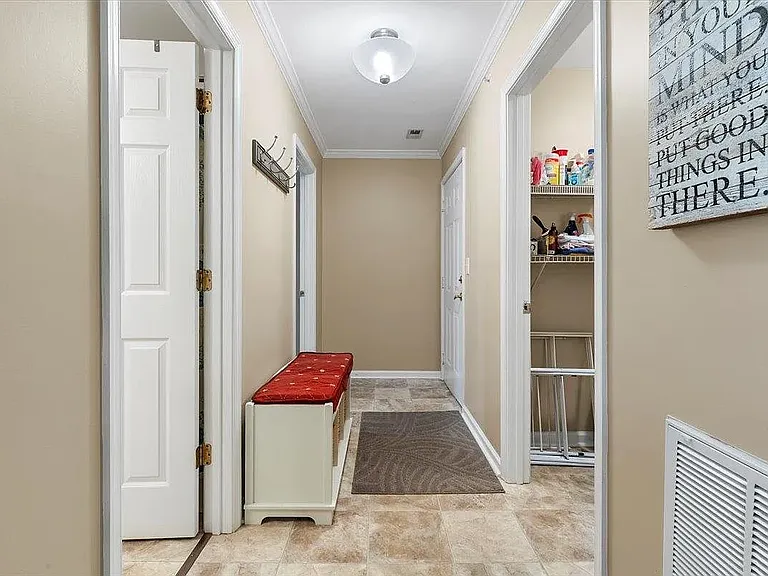 211 S Knollwood Dr #2305 — Photo 6