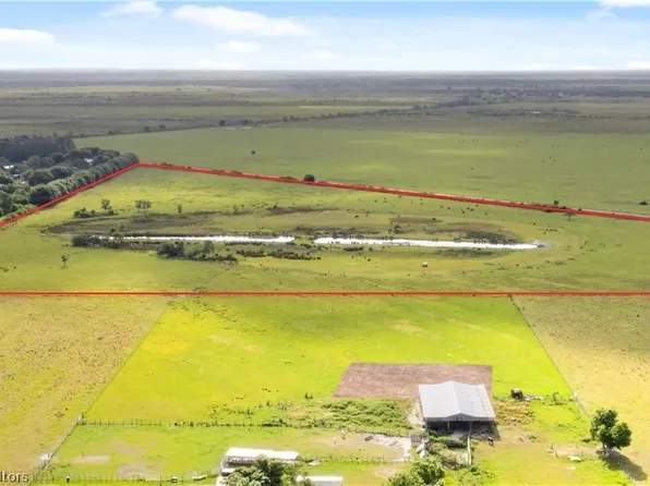 725 Bluff Hammock Rd, Lorida, FL 33857