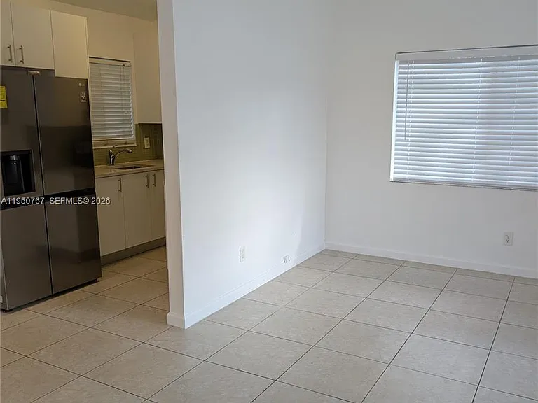 1585 NE 125th St #8 — Photo 8