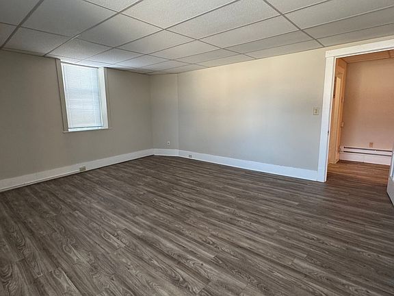 2nd image of 920 Oxford Ave #1