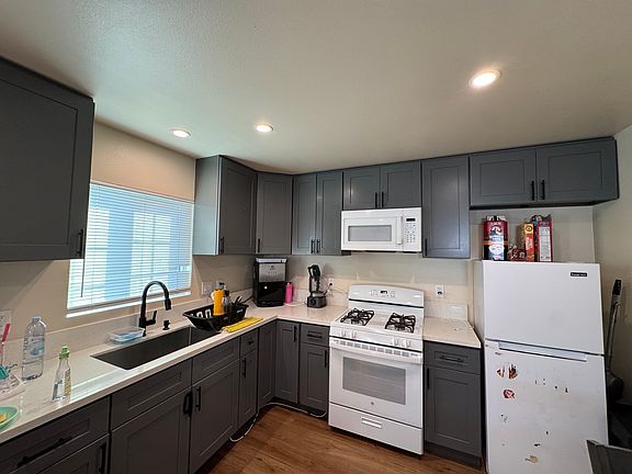 5th image of 13167 Kagel Canyon St