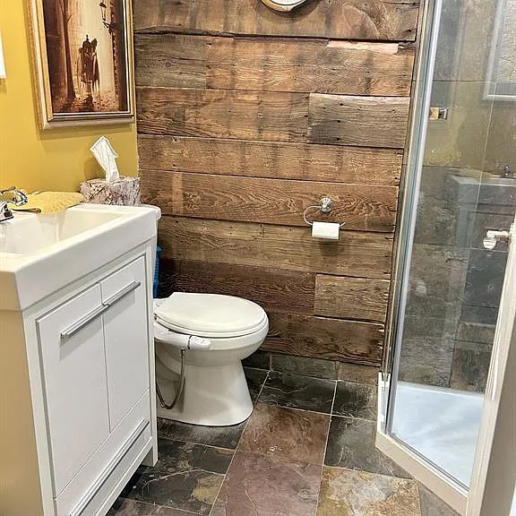 338 Barry Ave — Photo 19