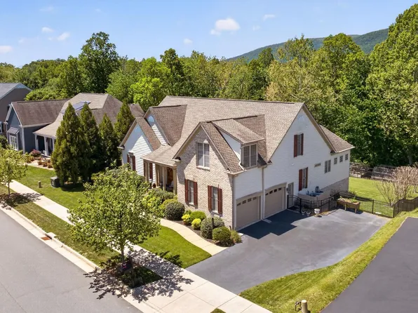 6586 Welbourne Ln, Crozet, VA 22932