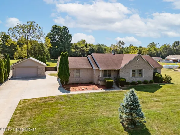 2002 Forrest Park Dr, La Grange, KY 40031