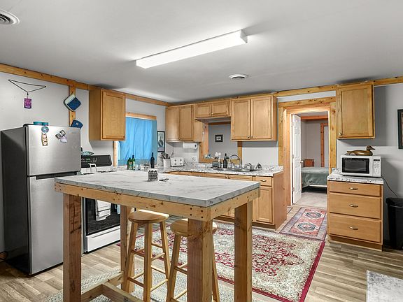 4th image of 2613 S Gladwin Rd