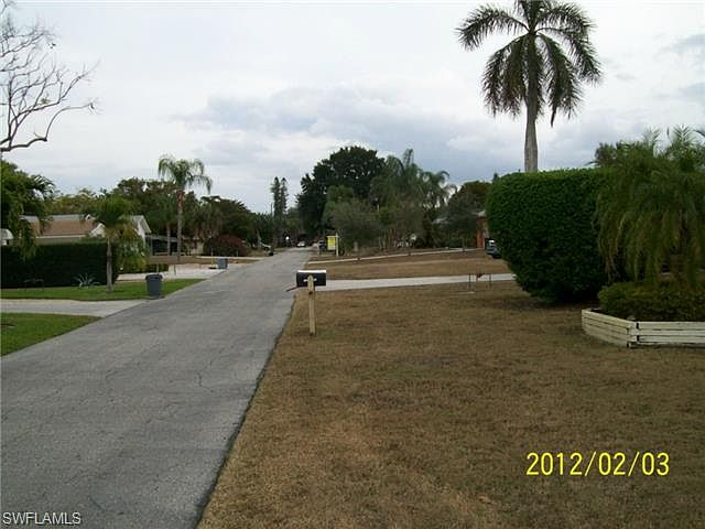 2nd image of 10290 Main Dr