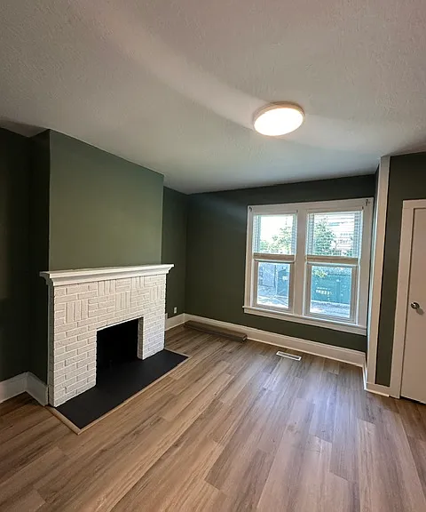 655 Jackson St — Photo 13