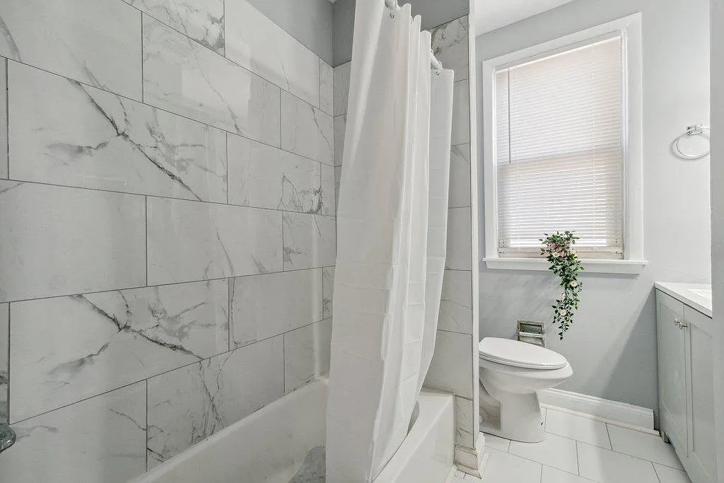 4 bed, 2.0 bath, 2040 sqft, $845 — Photo 3