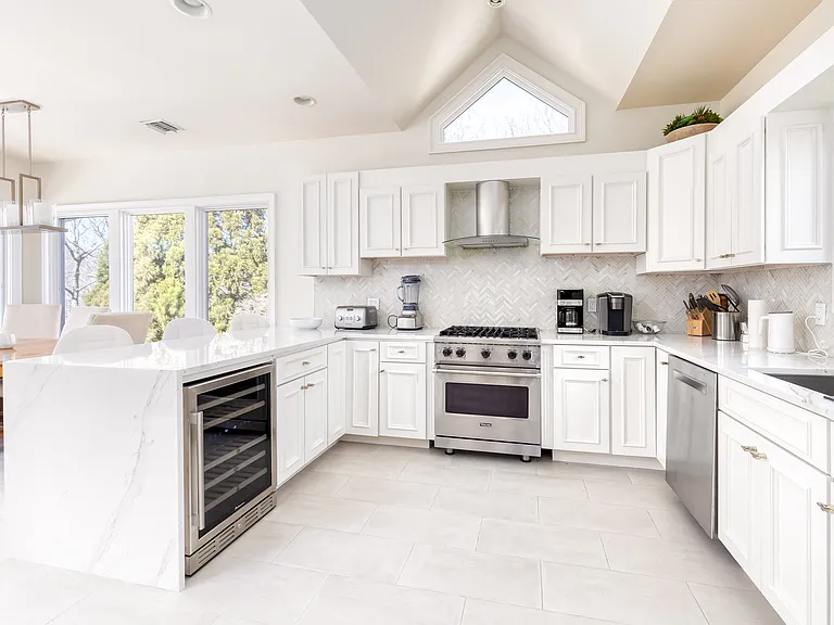 6 Little Ct — Photo 18