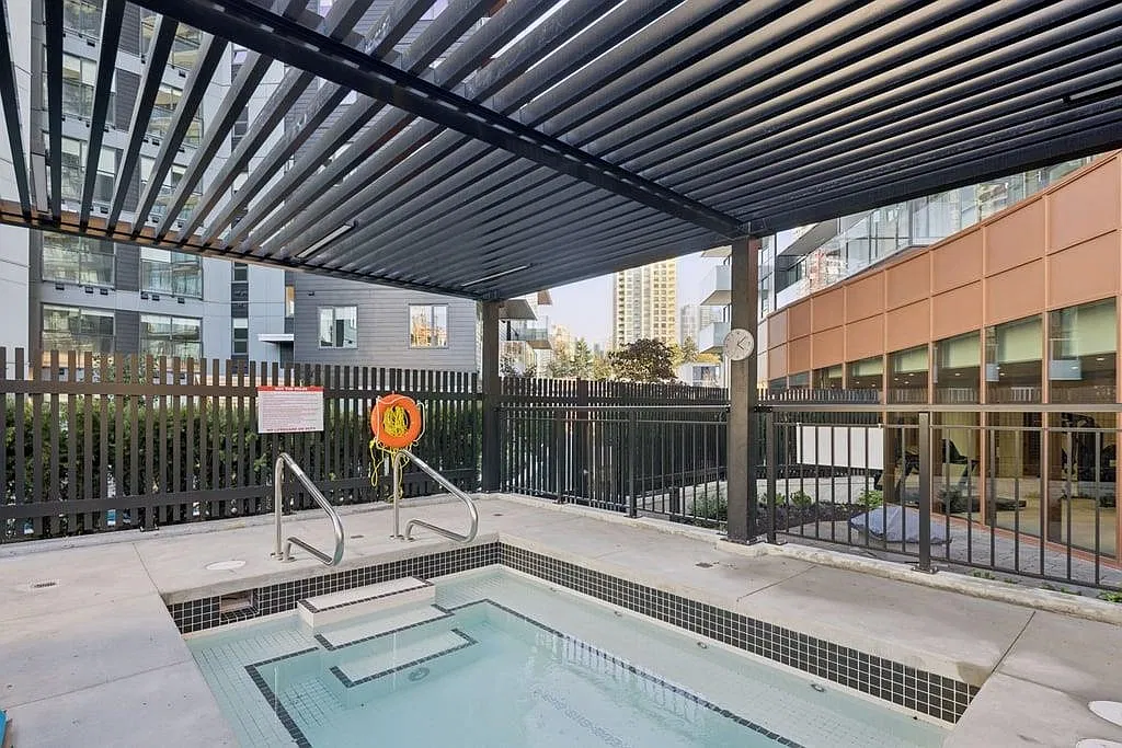 2 bed, 802 sqft, $3,150 — Photo 3