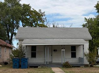 1121 W 5th St, Joplin, MO 64801