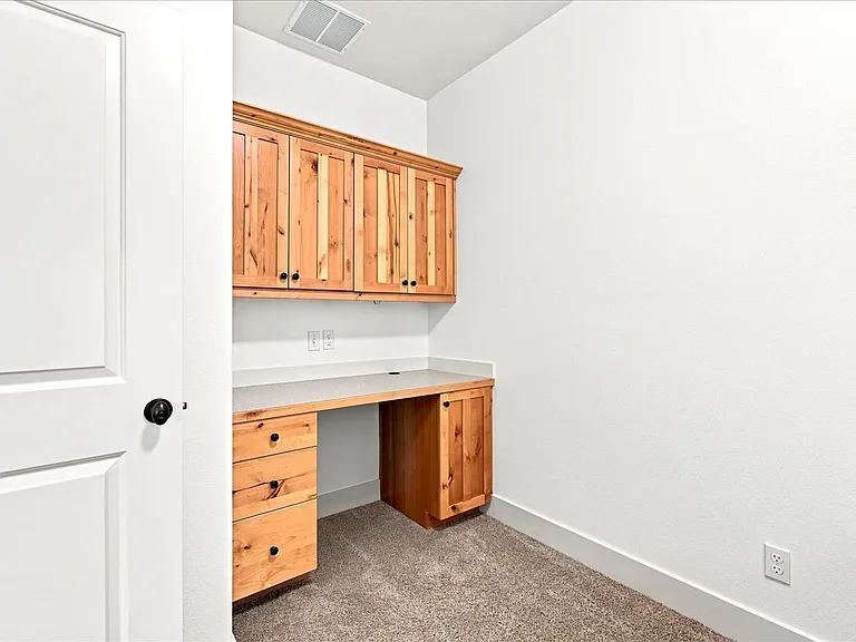 5555 N Sun Shimmer Ave — Photo 3
