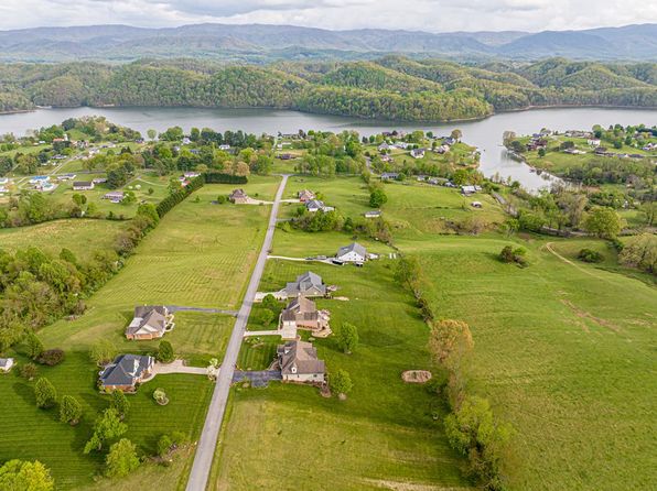 21030 Skyward Dr, Abingdon, VA 24211