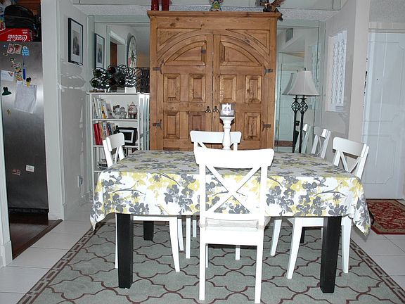 5th image of 702 SE 2nd Ave APT 301