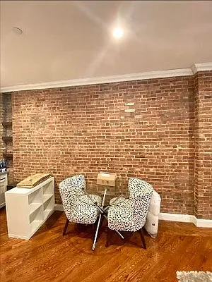 Rented by Compass | media 21