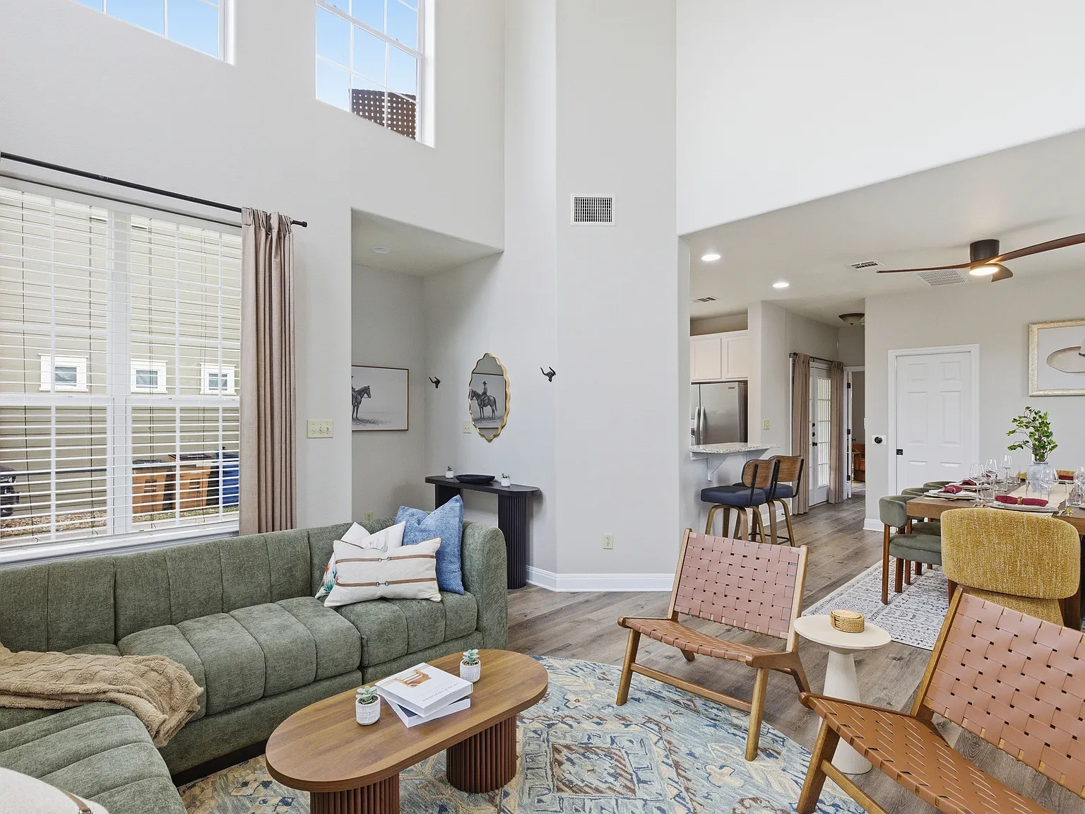 4 bed, 2.5 bath, 1750 sqft, $3,600 — Photo 3