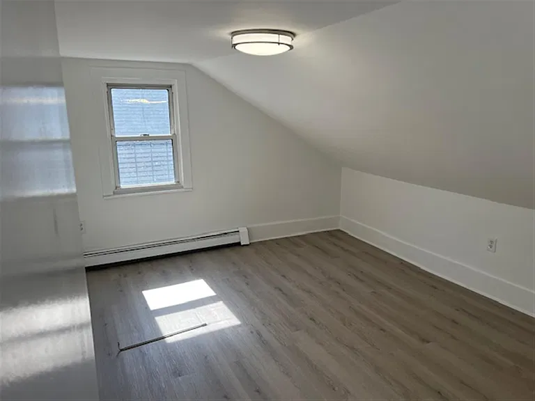 8 6th St #2 — Photo 6