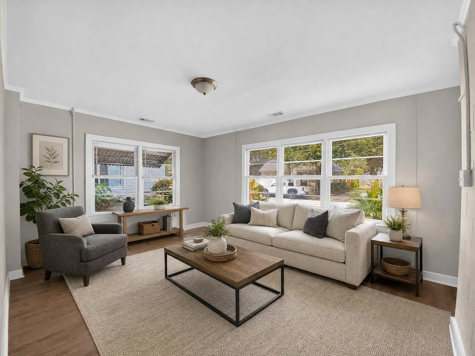 2 bed, 800 sqft, $1,575 — Photo 2