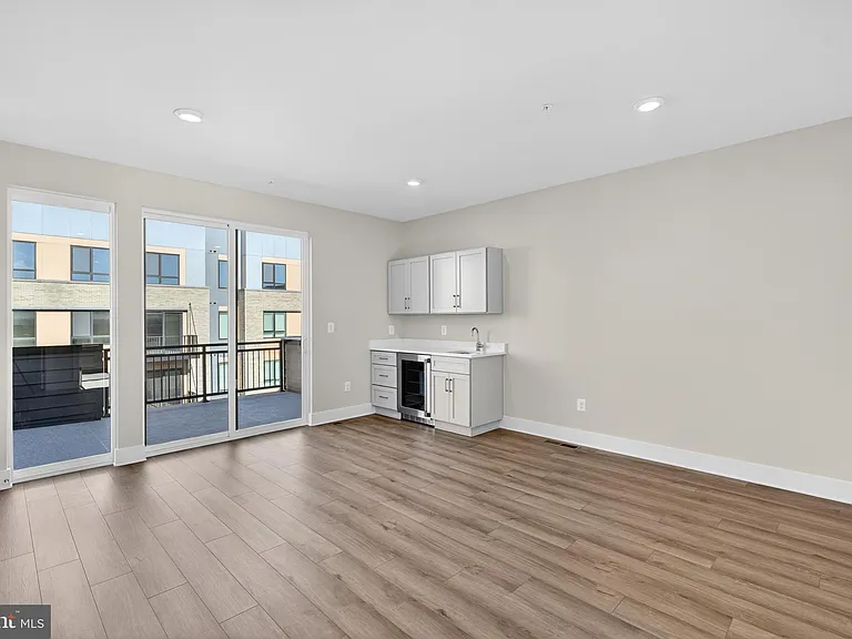 2507 Light St — Photo 19