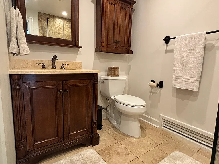 120 Pilgrim Dr — Photo 6