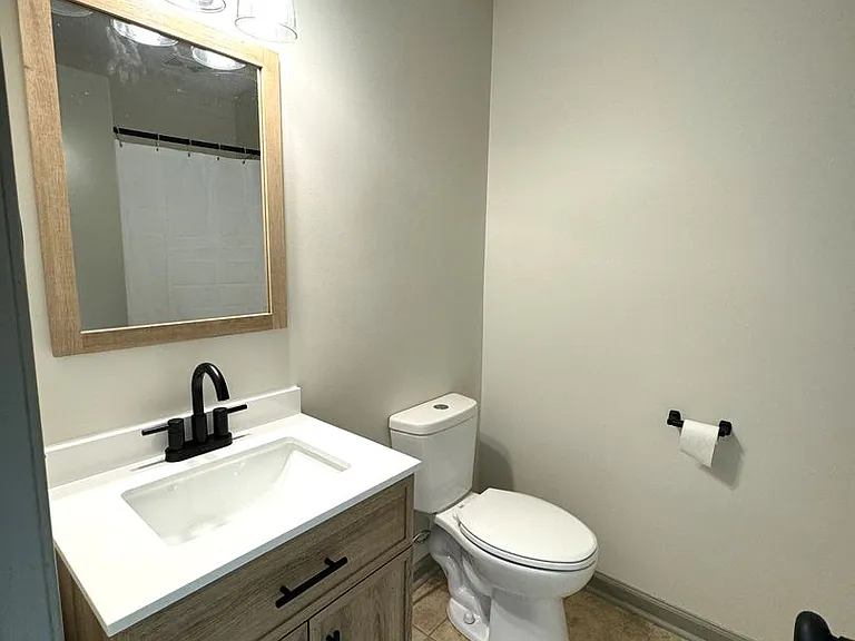 833 Mill River Rd — Photo 16