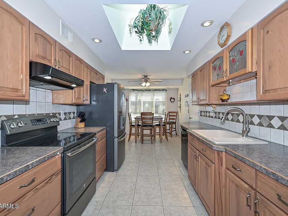10734 W EL CAPITAN Circle, Sun City, AZ 85351 | Zillow