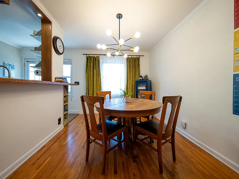 2050 Montreal Ave — Photo 6