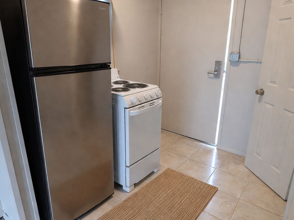 Studio Kitchen