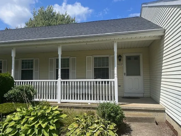 3912 Greenway Dr, Erie, PA 16506