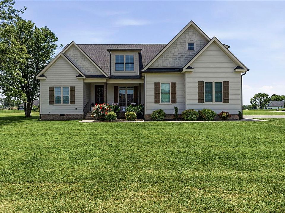 1st image of 738 Emma Ln
