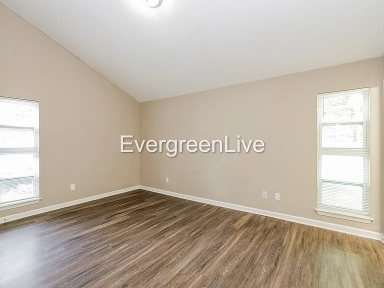 4084 Silverleaf Rd — Photo 5