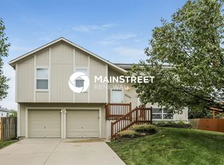 32525 W 174th St, Gardner, KS 66030