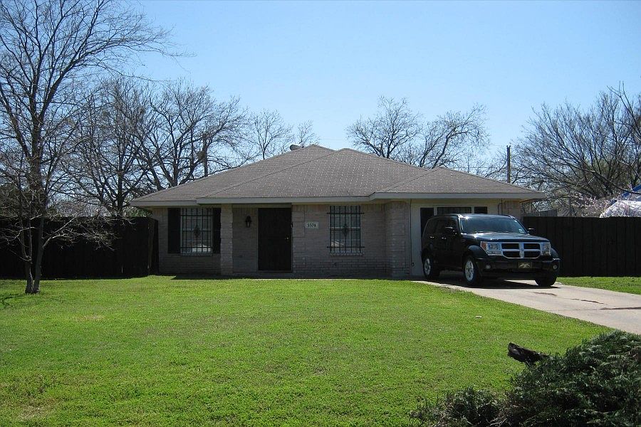 1st image of 3574 Bolivar Dr