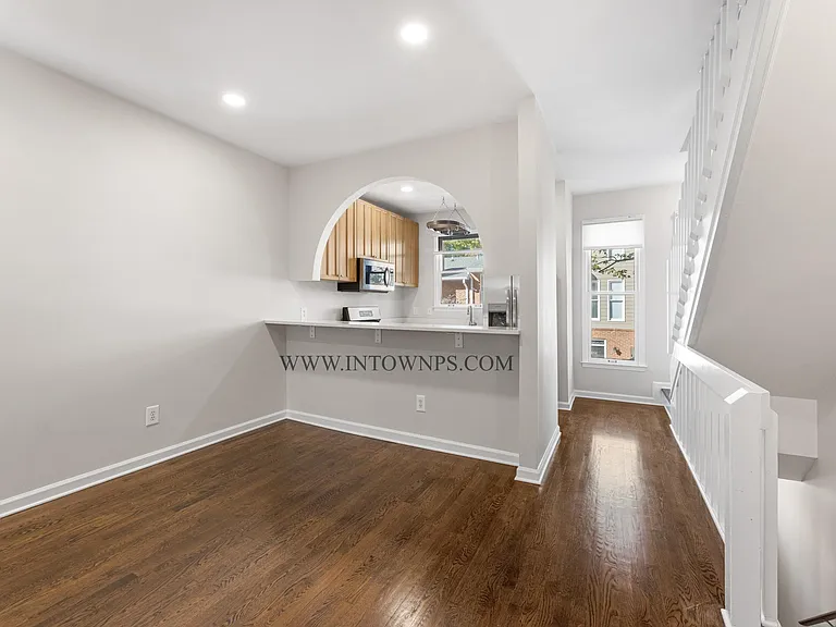 657 Park Village Dr NE — Photo 7