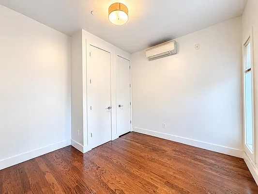 Bedroom, photo 4