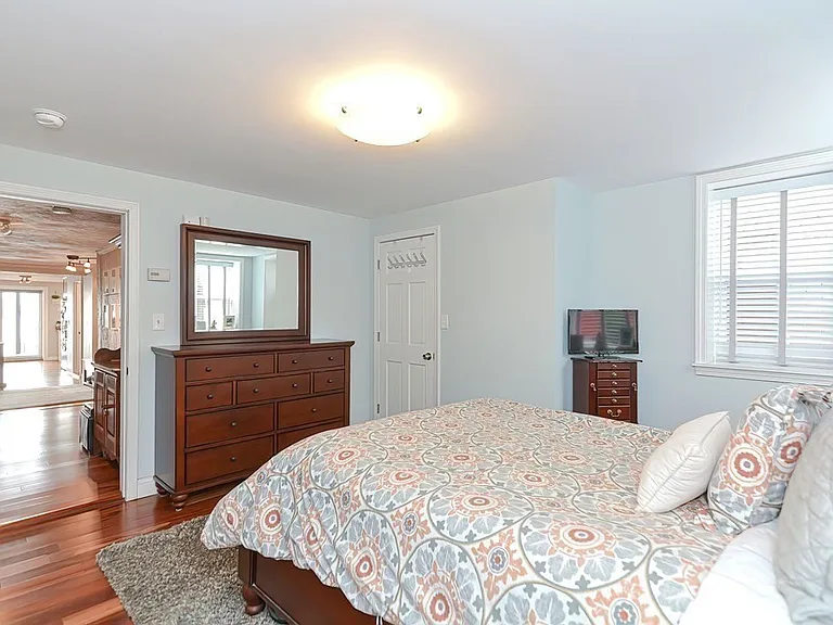 205 Webster St #1 — Photo 12