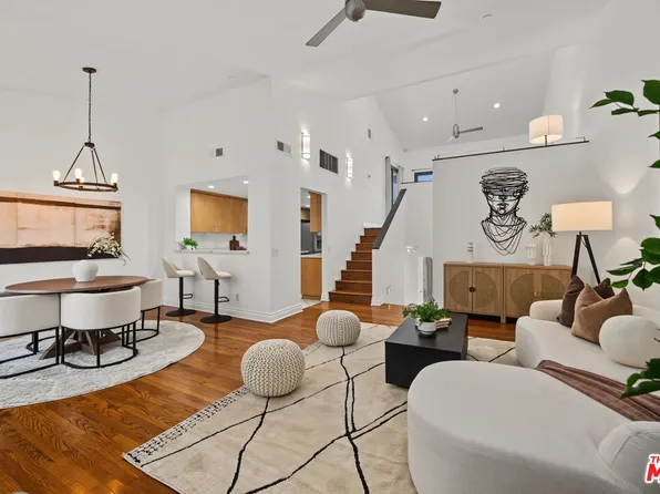 1222 N Kings Rd APT 8, West Hollywood, CA 90069