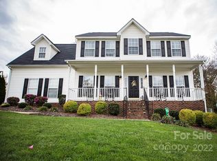 153 Lighthouse Rd, Mount Holly, NC 28120