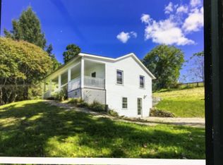 546 Carpenter Hill Rd, Pine Plains, NY 12567