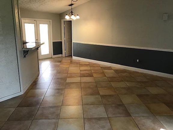 4th image of 2125 SE Gaslight St
