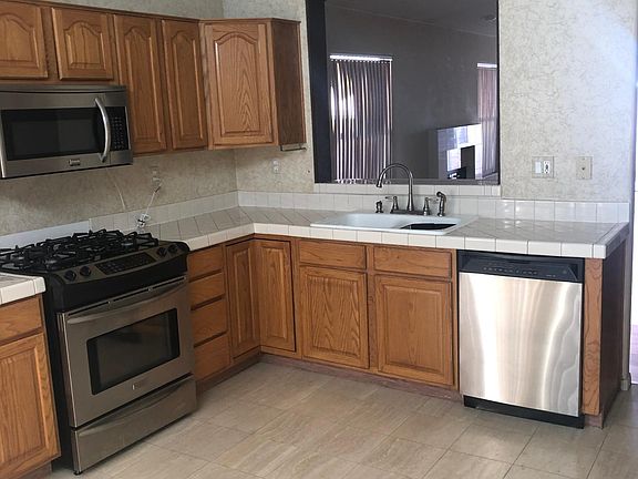 3rd image of 107 Laguna Ln