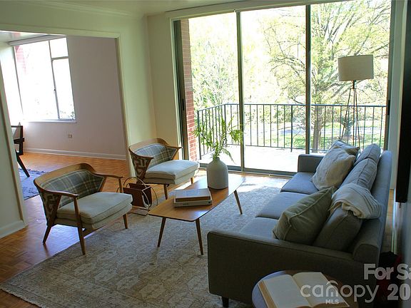 3rd image of 1300 Queens Rd Unit 312