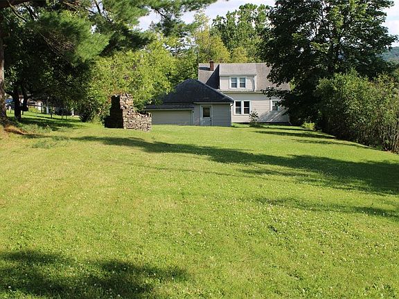 4th image of 112 Grand Ave