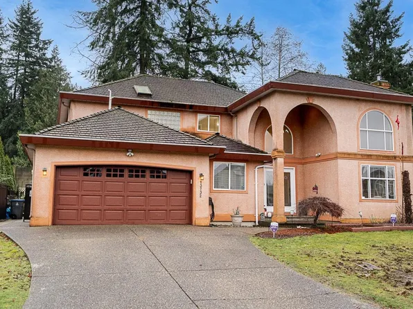 13732 58th Ave, Surrey, BC V3X 3J1