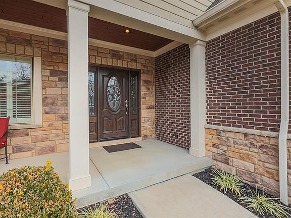 3rd image of 974 Squire Valley Dr