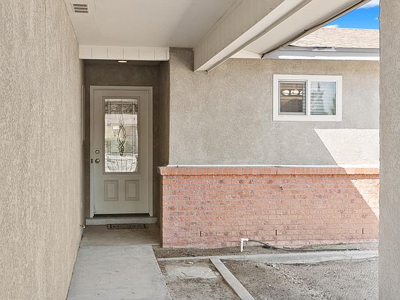 5th image of 7405 Calle De Oro NE